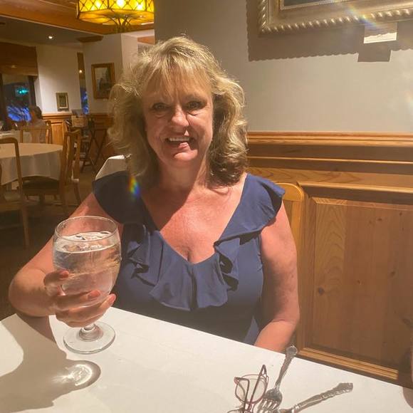 Meet your Posher, Kimberly - Picture 1 of 1